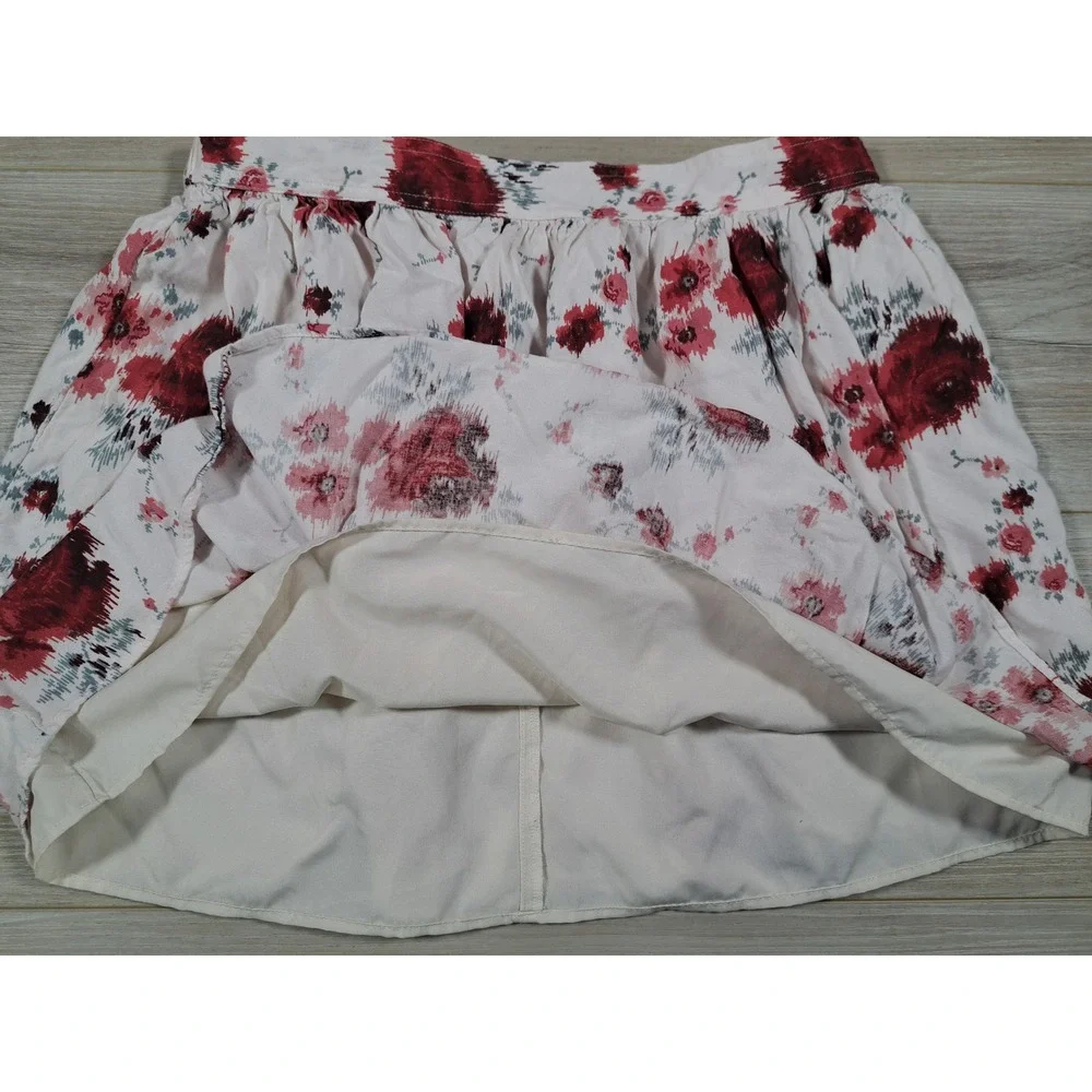 American Eagle Outfitters Floral Mini Skirt Red Cream Rose Viscose Small S/P Y2K